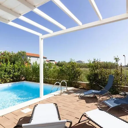 아파트 Family Friendly With A Swimming Pool Sabunike, Zadar - 18841 *