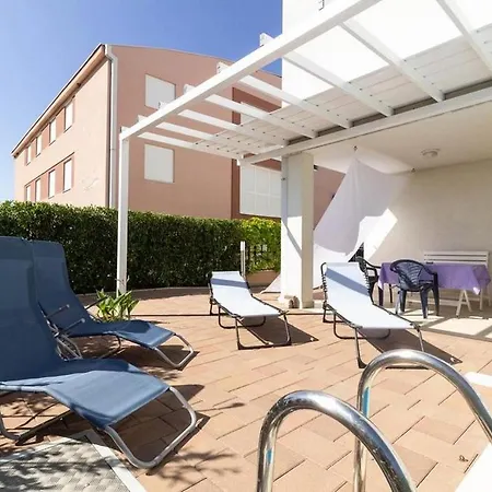 Family Friendly With A Swimming Pool Sabunike, Zadar - 18841 *