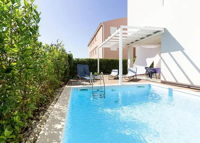 Family Friendly With A Swimming Pool Sabunike, Zadar - 18841 * Privlaka (Zadar)