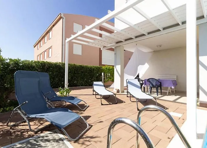 Family Friendly With A Swimming Pool Sabunike, Zadar - 18841 *